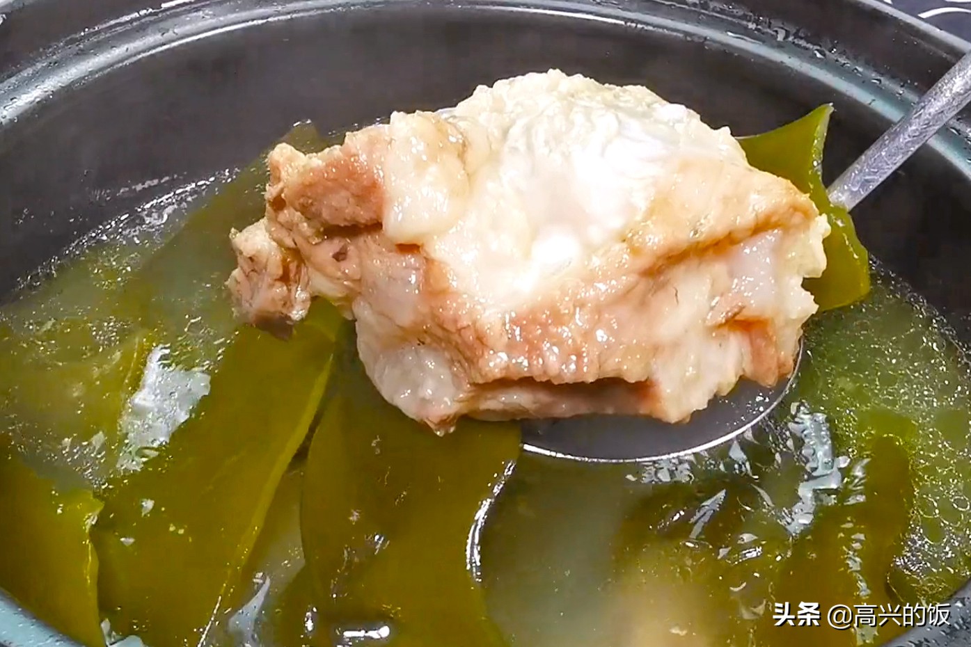 海带是怎么做软烂老人能吃,海带炖排骨汤怎么炖最好喝