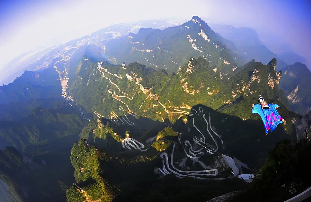 翼装飞行令人恐惧的失重感,喷气翼装飞行体验