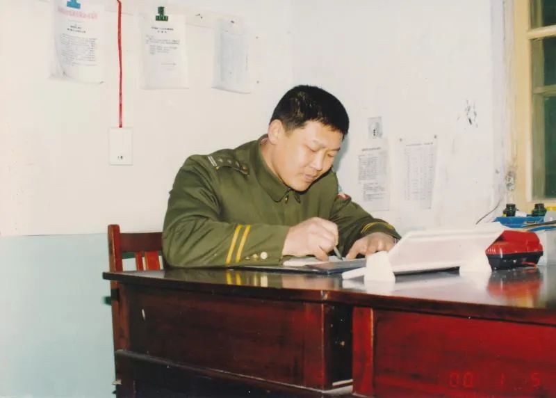 90后民警作品欣赏,青年民警自我风采展示