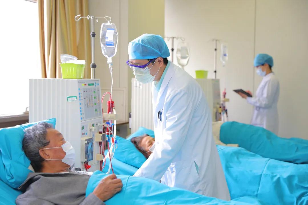 你城市逆行，我倾心守护——记疫情中的江苏省中医院血液透析中心