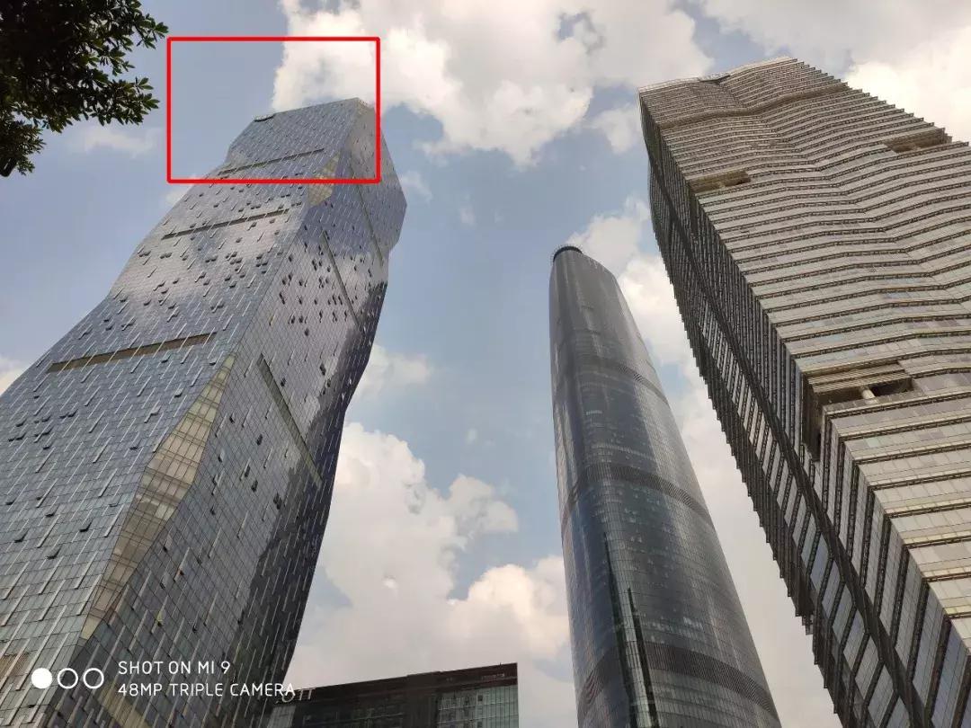 小米9发布会雷军怼华为手机,小米9雷军拍月亮