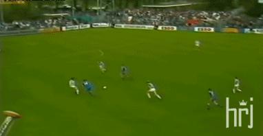 足球史上最强的前腰,谁是足球史上最完美的中锋模板