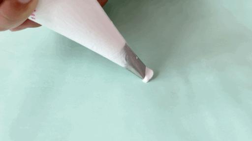 向日葵裱花手法教程简单易学,裱花的七种基础手法教程