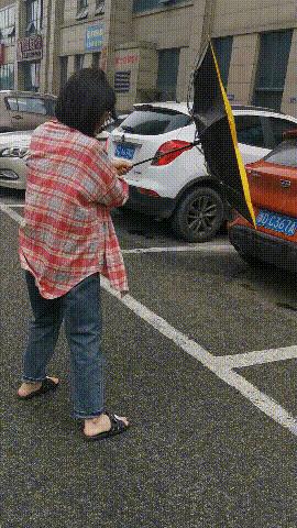 我们只做“价格屠夫”!68元优卡杜机械自动伞