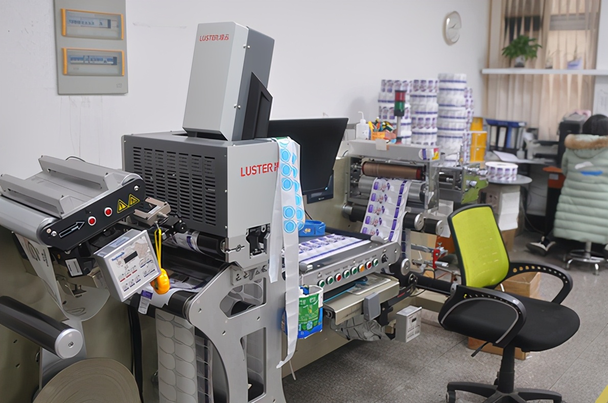 不干胶标签讲解视频,深圳不干胶标签印刷