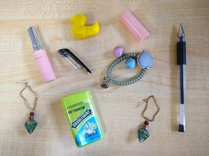 是谁的小眼睛，还在看手机？10个旅途游戏专治坐不住的熊娃