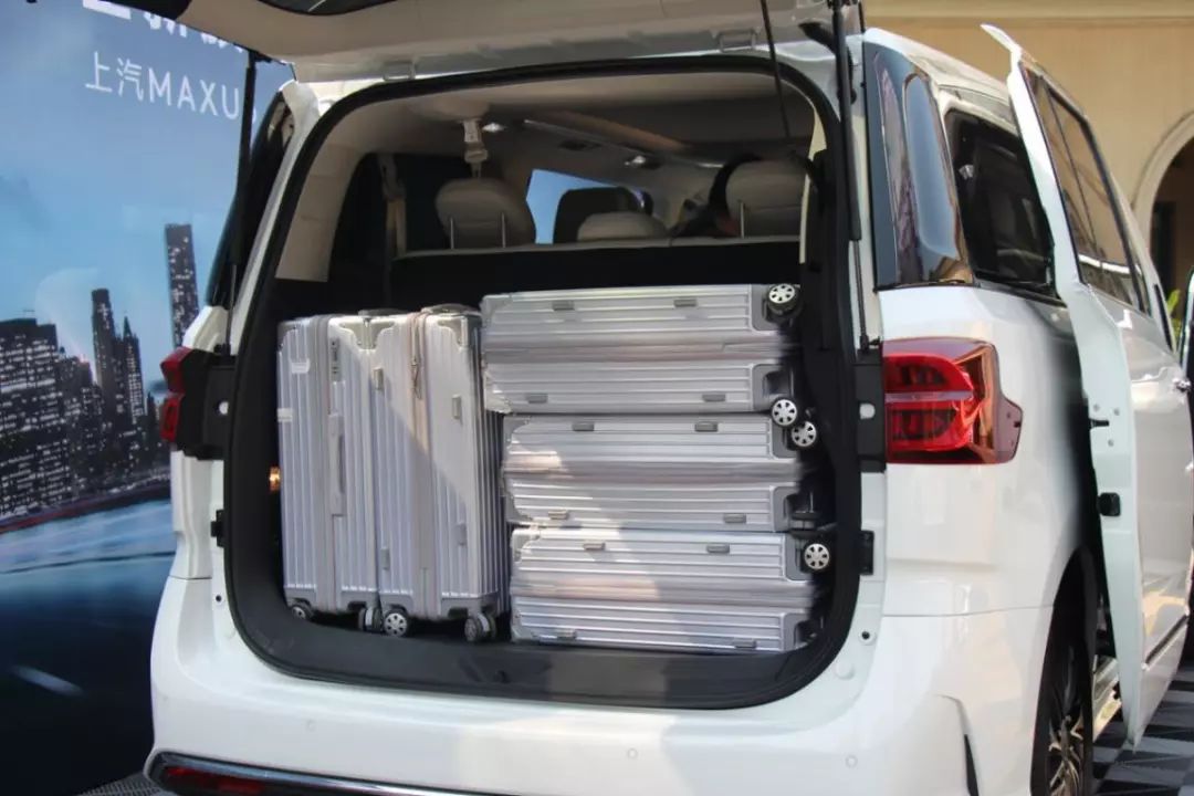 跟埃尔法同级别车型,跟埃尔法一样的豪车