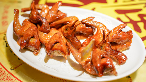 中山市石岐区老字号乳鸽,中山美食必去的老字号乳鸽