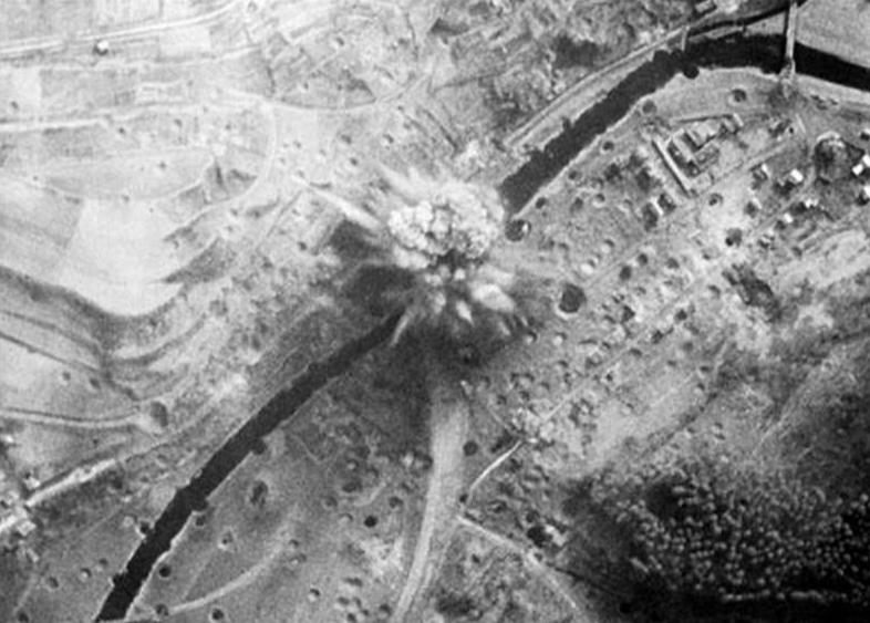 一发入魂，天降邪恶，*弹核**玩不成它可以玩，非核常规巨型*弹炸**浅观