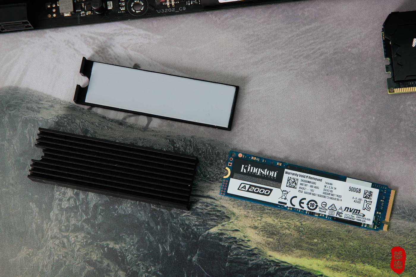 金士顿2666骇客神条是什么颗粒,金士顿骇客神条2666真假对比