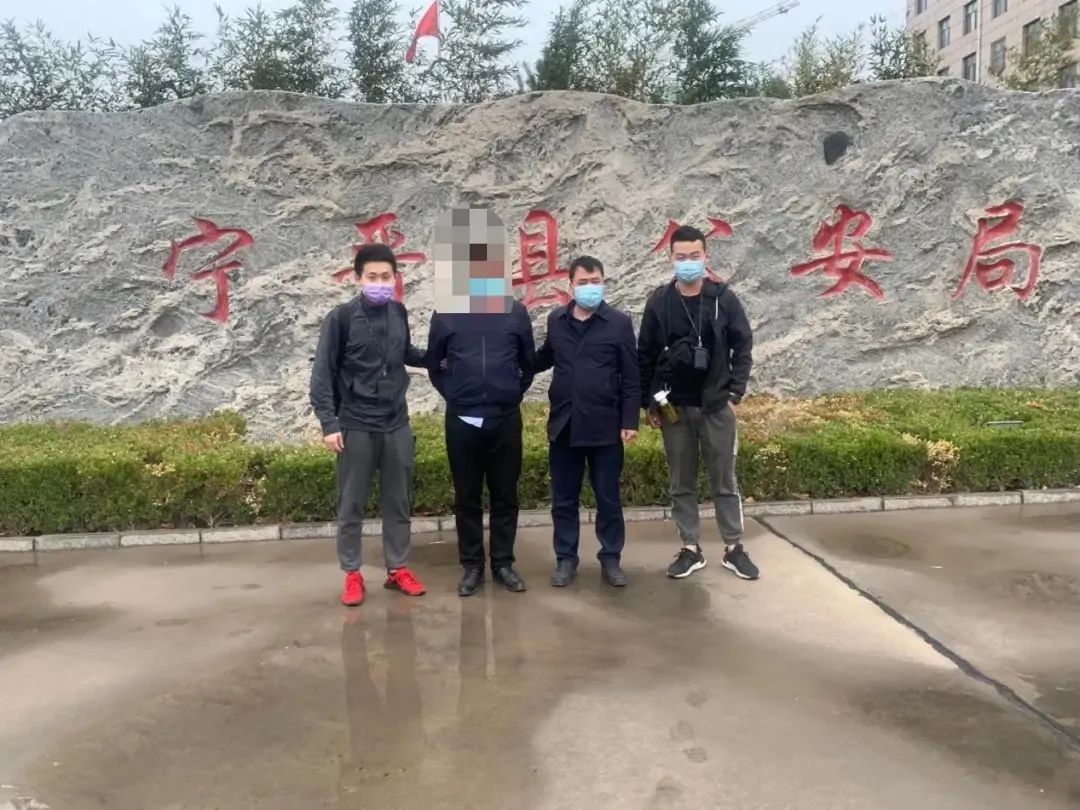 小偷偷盗遇到智能锁,小偷溜门