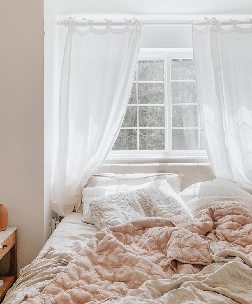 无床头床高级感卧室,没有床头靠背的床怎么样才好看