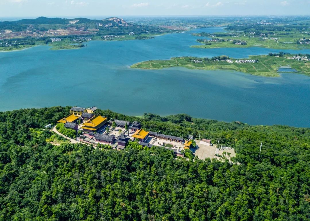 南京历史感沉重的古都,烟水南京