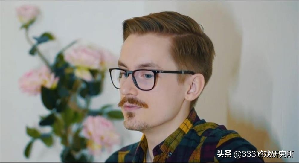 与香蕉共舞一曲“*弹子**芭蕾”，维克托和“他的朋友《佩德罗》”