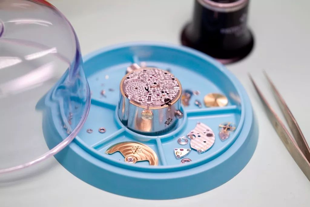 复杂功能腕表是不是容易出故障,腕表的维修问题