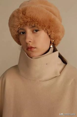 冬天参加婚礼穿什么好看又保暖,冬季女款爆款婚礼