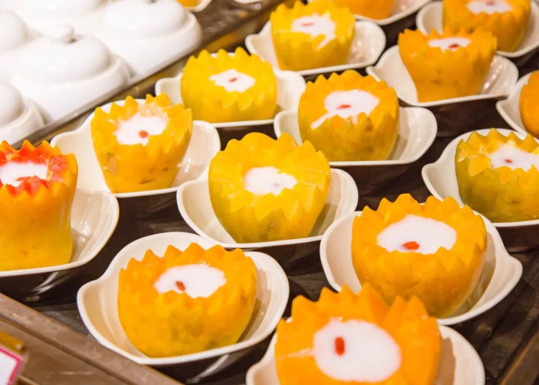 象拔蚌拼鹅肝三文鱼刺身拼盘,象拔蚌三文鱼鹅肝刺身拼盘