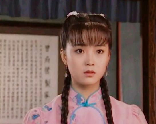 给婆婆洗脚被婆婆脚踢倒,给婆婆洗脚还被打