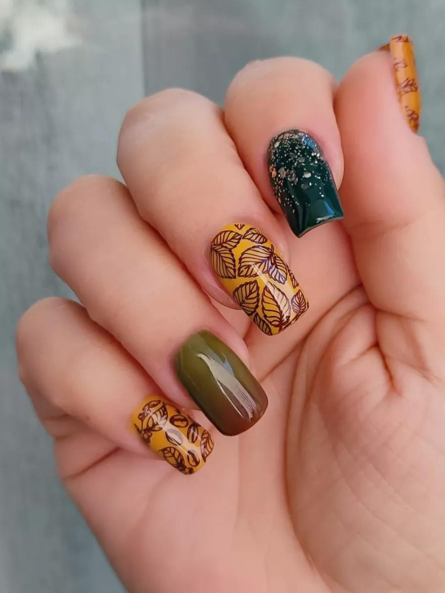 彩绘美甲需要有美术基础吗,彩绘较多的美甲