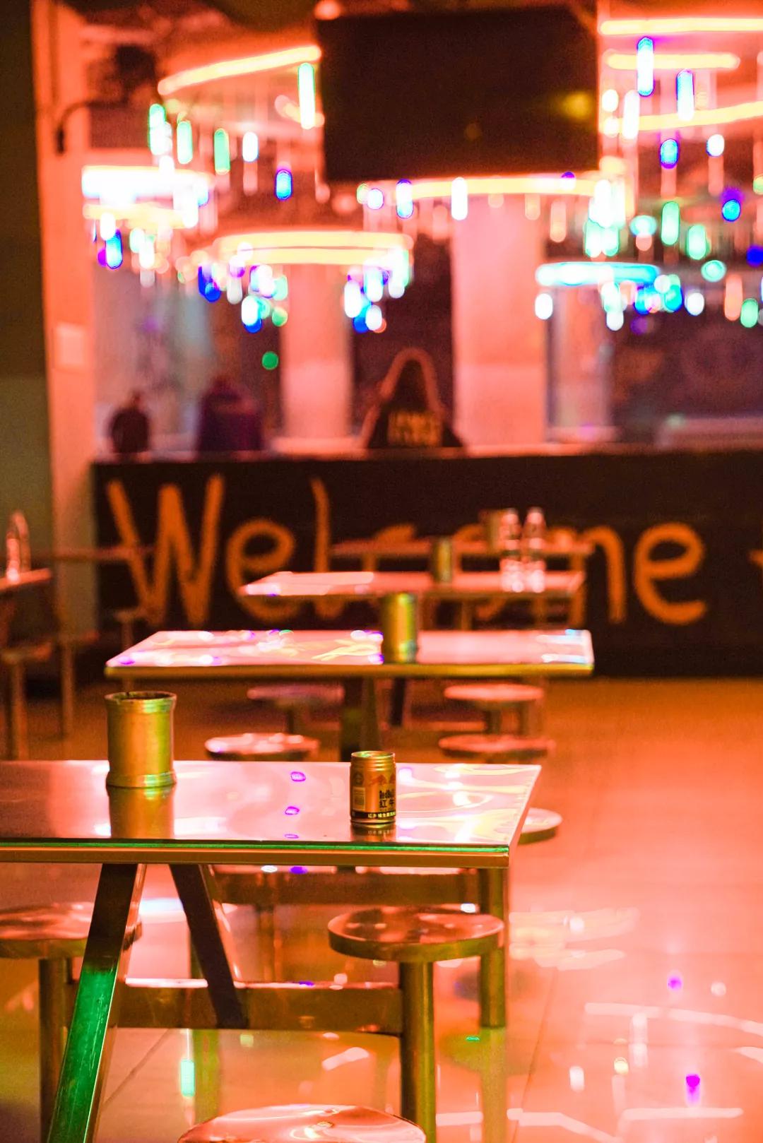 父母约会时，玩得比你野多了