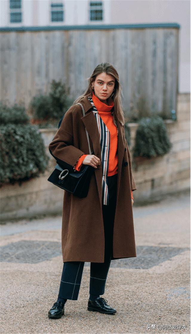 穿大衣配阔腿牛仔裤好看吗,大衣搭配细腿裤好看吗