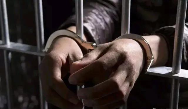 碰瓷的受伤或死亡司机免责,碰瓷失败当场死亡算谁的责任