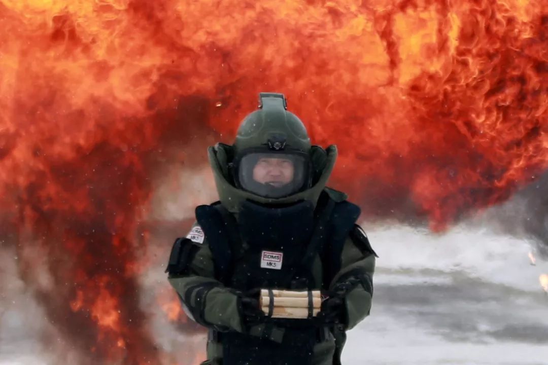 警武帅气震撼视频,中国最美警察视频