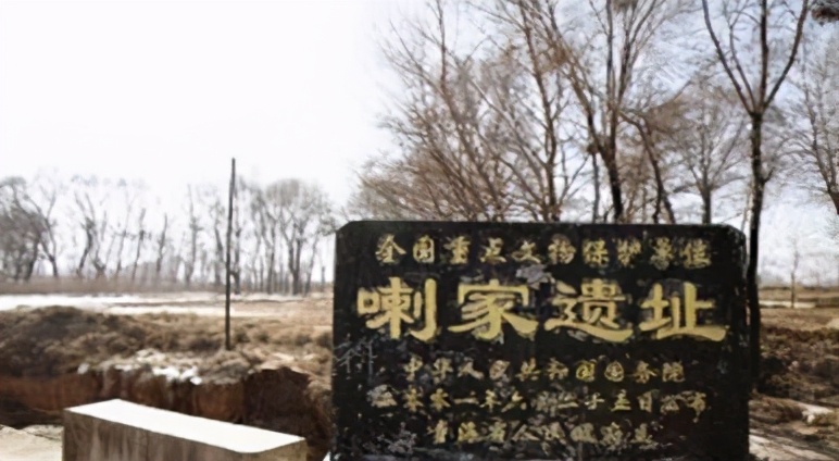 商代有哪个青铜器铭文里有夏朝,二里头遗址青铜器上的铭文