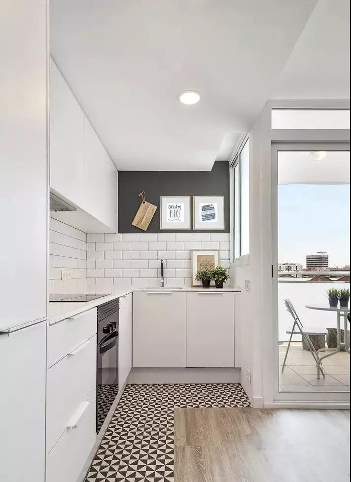 定制橱柜一定要记住这八点,定制橱柜好还是泥工现场砖砌做好