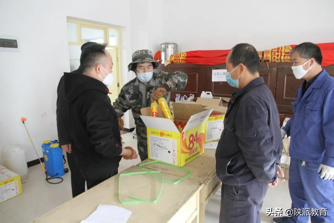 春暖花开师生归来,春暖花开校园重逢