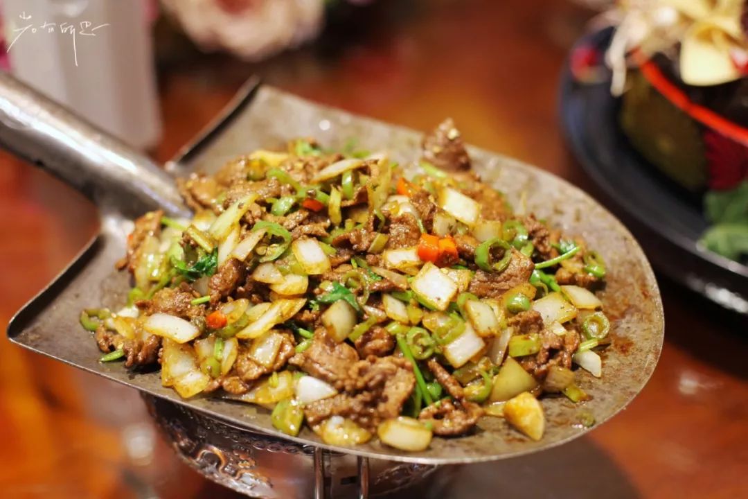 机票不到800元，第2次东北沈阳之旅，1个鸡架配老雪！