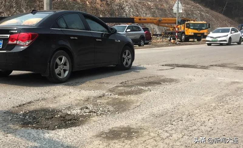 万坑路啊万坑路，你到底要把我们“坑”到什么时候？