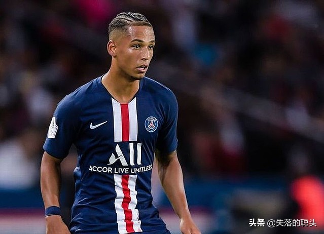 足球运动员增肌会影响灵活性吗,足球运动员肌肉膨胀