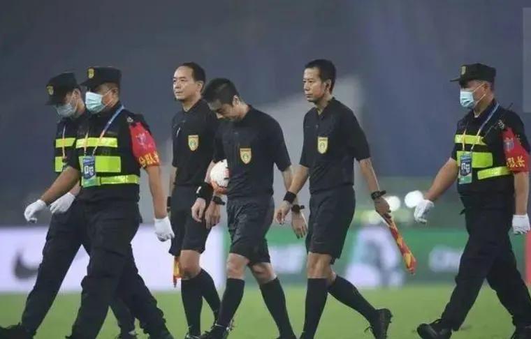 鍚嶅摠閲戜含鍏冭娈存墦,閲戜含鍏冭鐞冨憳娈存墦瑙嗛