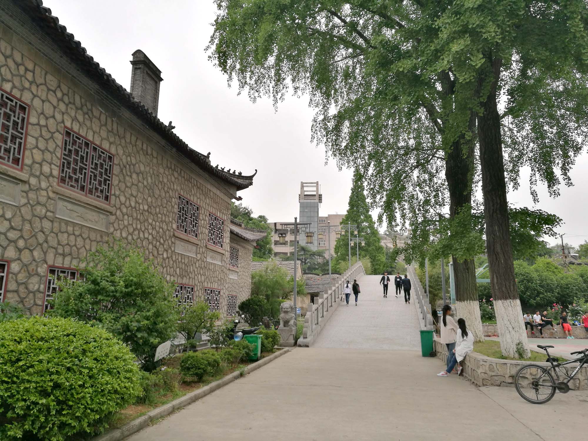 怀远史玉柱有多少钱,怀远一中校史馆