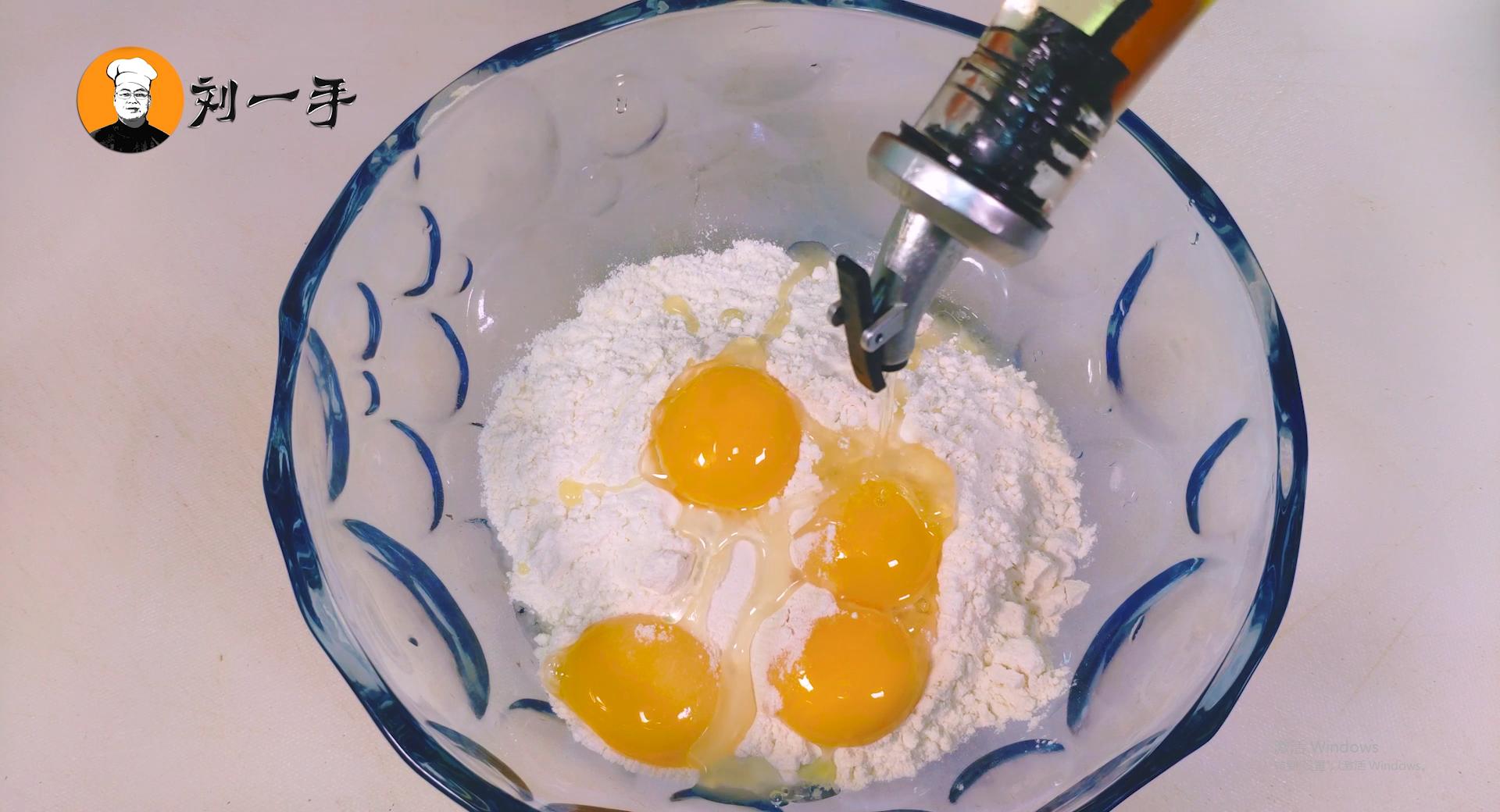 电饭煲做蛋糕开盖就回缩,防止电饭煲蛋糕回缩的妙招