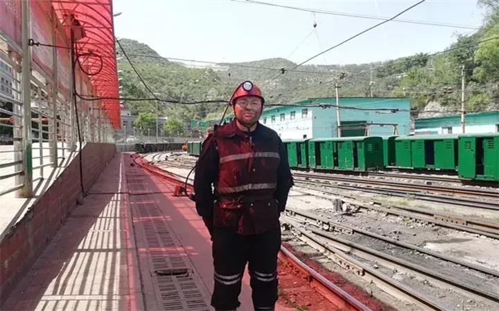 走近西山煤电90后大学生矿工