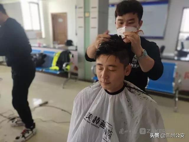 兰州牛肉面助力疫情防控献爱心,爱心牛肉面抗击疫情