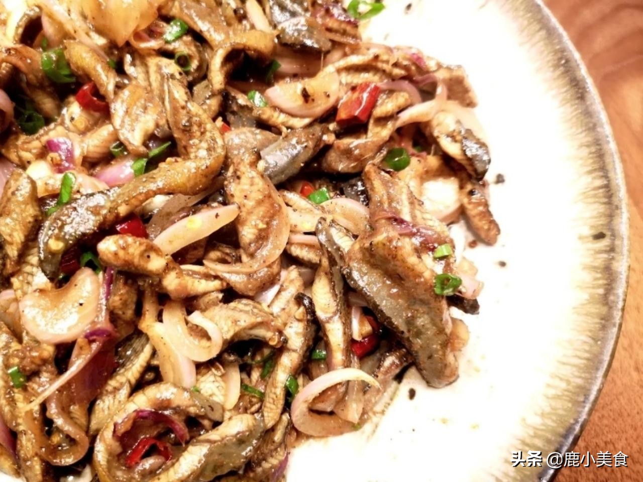 冬天此鱼孩子要多吃,维生素A是牛肉125倍,价格不贵护眼补脑