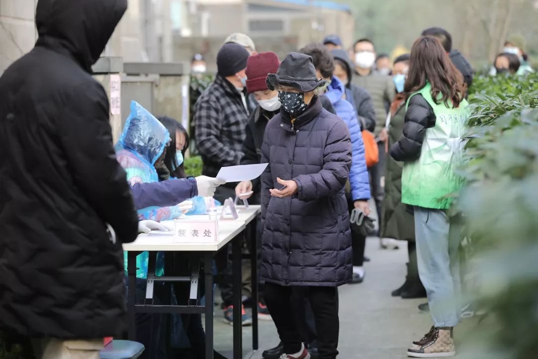上海N种口罩预约法创意满分、心意满格!现场视频→