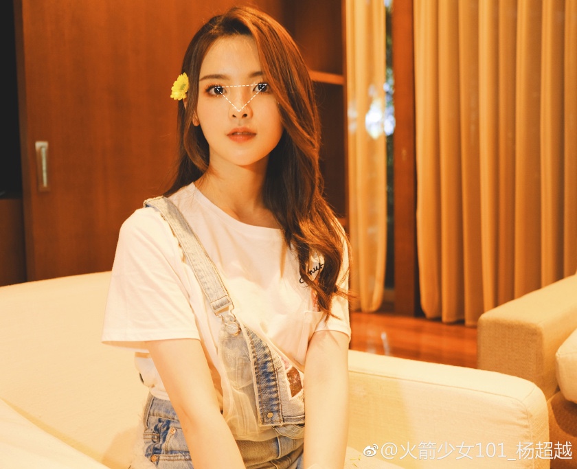 现在甜美挂不流行了，贝家二少罗密欧只喜欢长得不漂亮的小11？