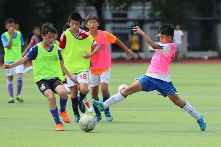 投机者请远离中国足球！