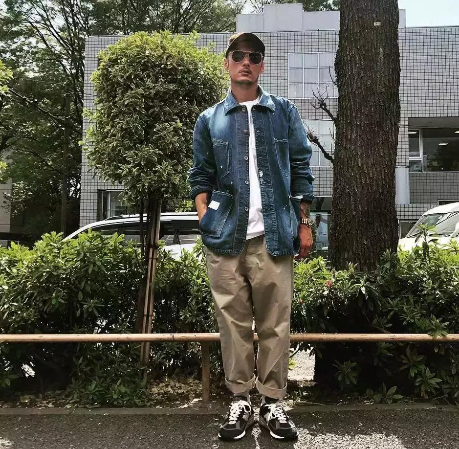 newbalance属于潮牌嘛,余文乐newbalance穿得最多