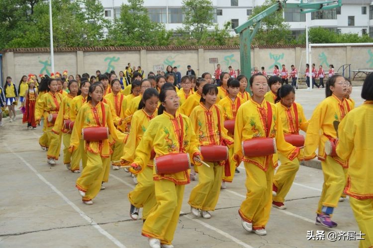 杩愬姩鍋ュ効鏄捐韩鎵嬫椂浠ｉ獎瀛愮珵椋庢祦,杩愬姩鍋ュ効璧涘嚭椋庨噰璧涘嚭鎷兼悘