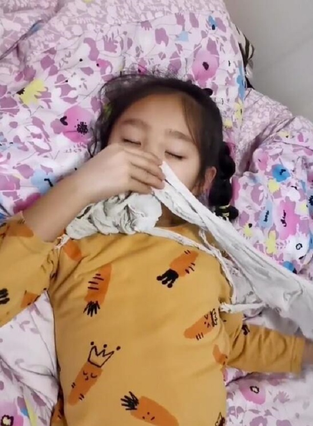 孩子特别依恋一件衣服,孩子对一件衣服依恋怎么办