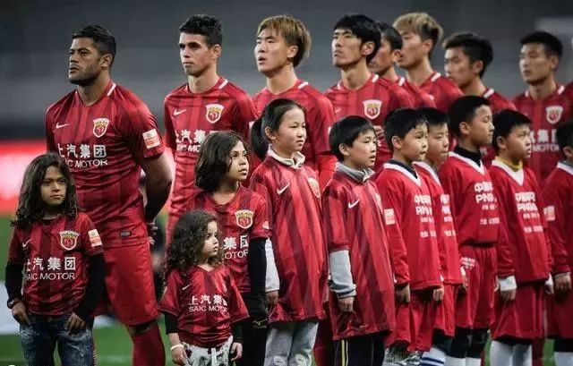 中超半程结束你认为谁更可能夺冠,中超首轮四大争冠热门全部取胜