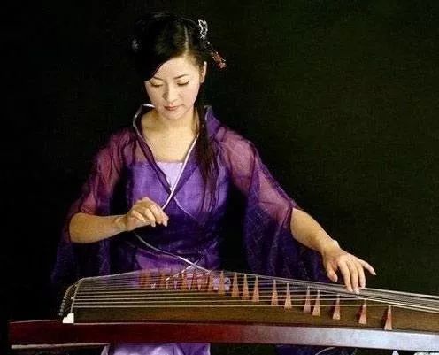 古筝演奏基础与技法的学习要领,古筝演奏教学初学者