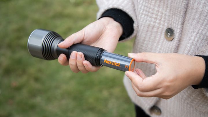 新手入门推荐几款强光手电,最好的几款随身隐蔽手电