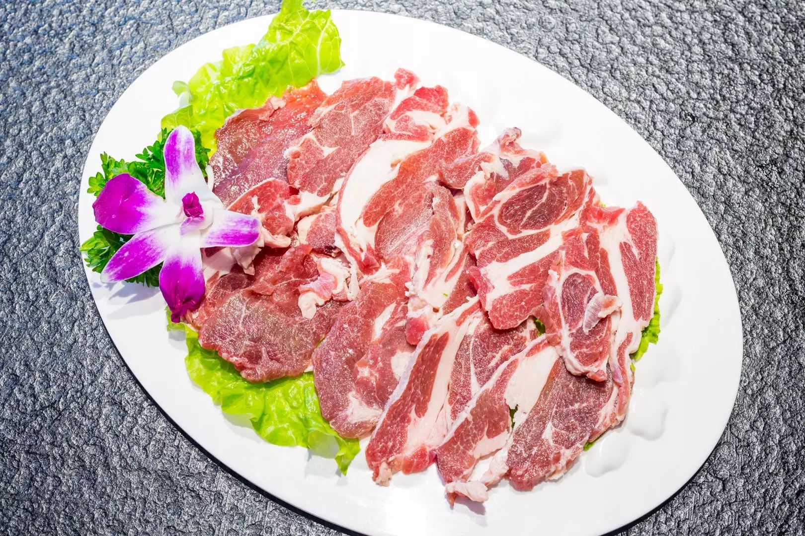 大连有一家特别的火锅店,大连一火锅店