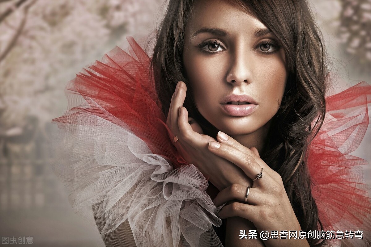 圆圆乎乎好东西,人家都是皮包骨,我却生来骨包皮(打一物)